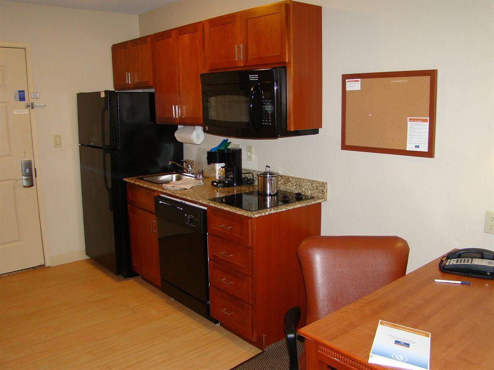 Candlewood Suites Plano East By Ihg Экстерьер фото
